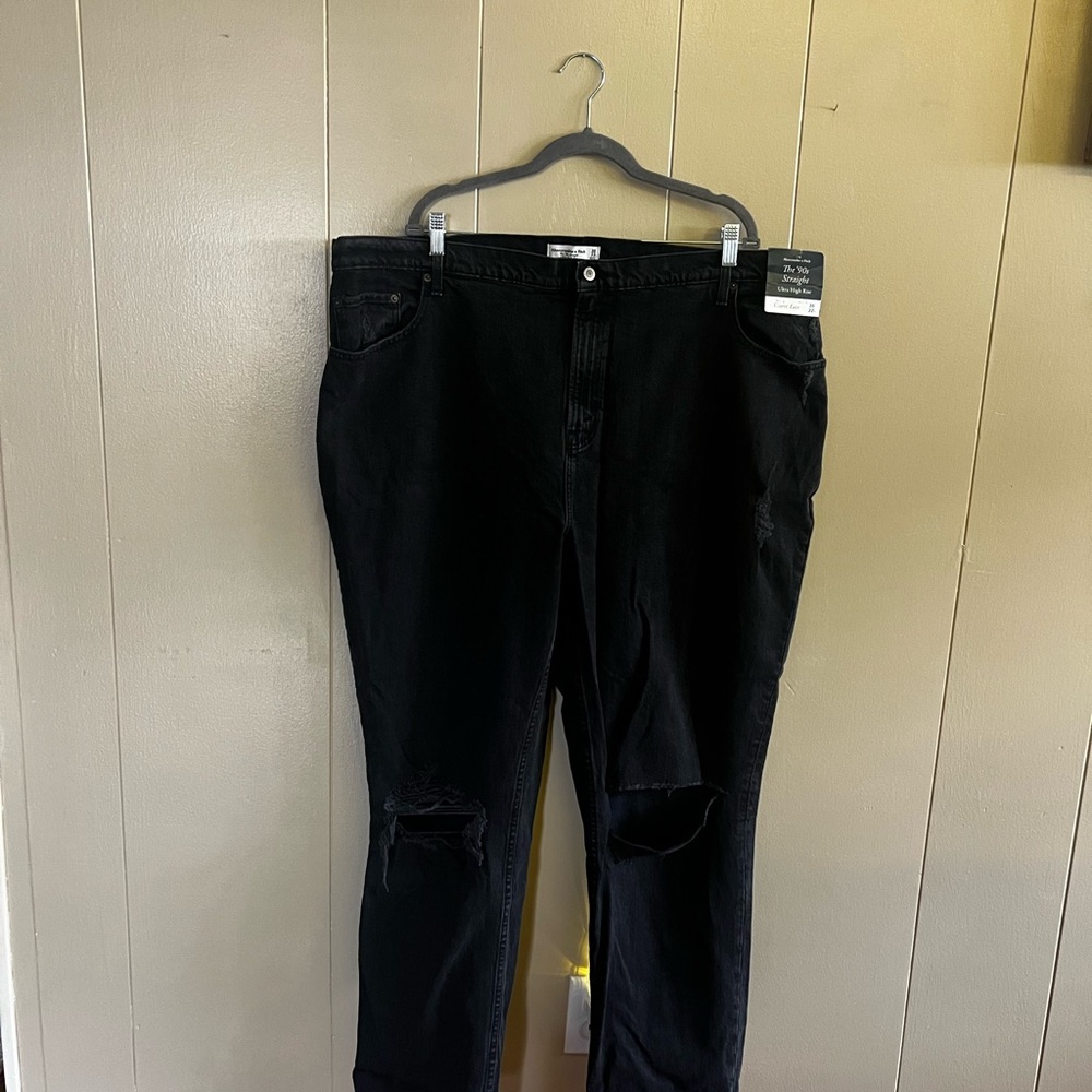 Abercrombie & Fitch Black Straight Jeans - New with tags!